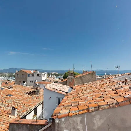 De L'horloge Villa Antibes
